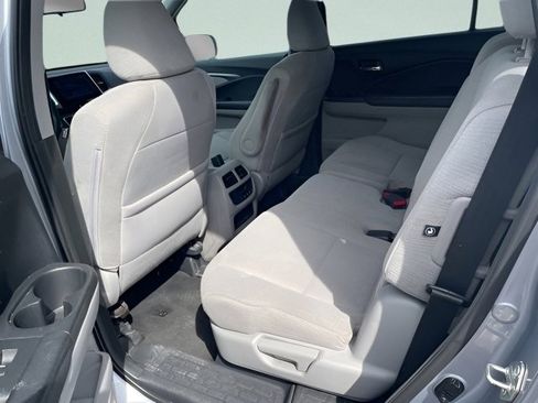 Used 2018 Honda Pilot EX image 16