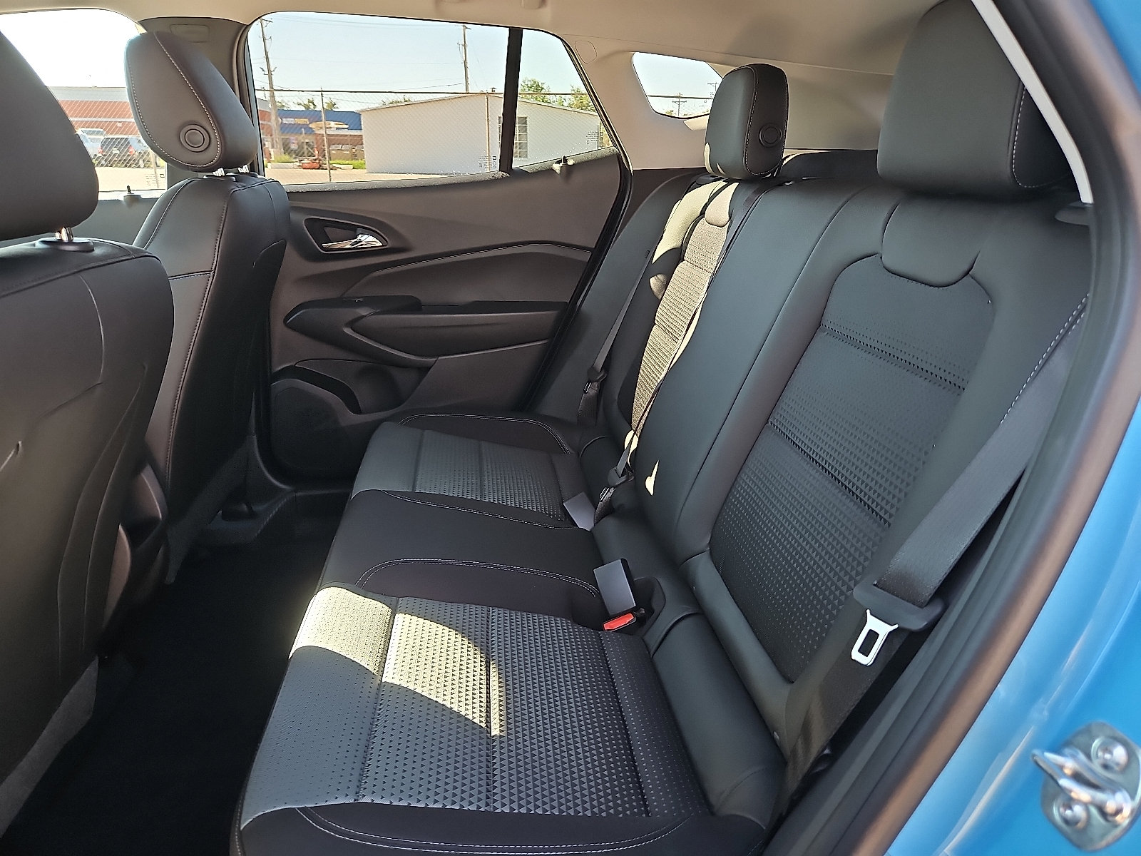 New 2026 Chevrolet Trax LT w/ LT Convenience Package FWD image 10