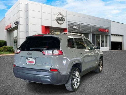 Used 2021 Jeep Cherokee Latitude Plus AWD/4WD image 6