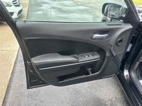 Used 2021 Dodge Charger SXT w/ Leather Interior Group RWD image 36