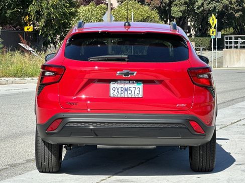Used 2026 Chevrolet Trax RS w/ Driver Confidence Package FWD image 5