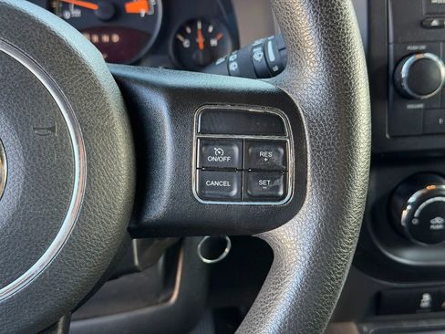 Used 2016 Jeep Patriot Sport w/ Power Value Group AWD/4WD image 35