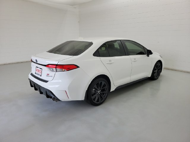 Used 2024 Toyota Corolla SE FWD image 5