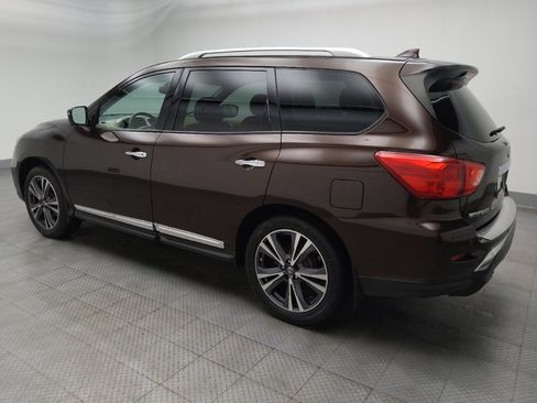 Used 2019 Nissan Pathfinder Platinum image 3