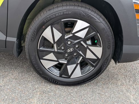 Certified 2025 Hyundai Kona SEL image 12