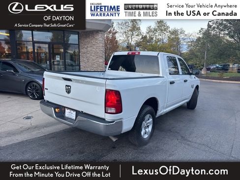 Used 2022 RAM 1500 Classic SLT image 3