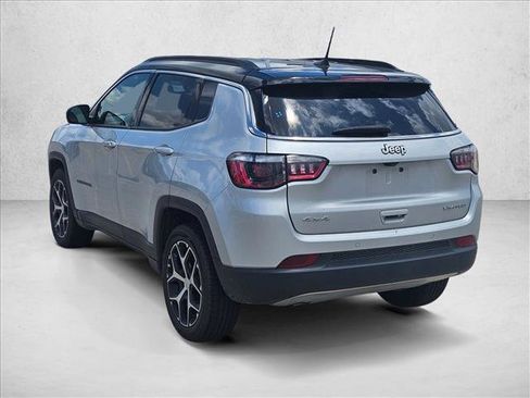 Used 2024 Jeep Compass Limited AWD/4WD image 7