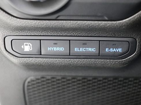 Used 2023 Jeep Wrangler Unlimited w/ Cold Weather Group image 26