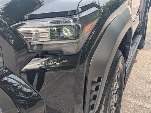 Certified 2026 Toyota 4Runner SR5 AWD/4WD image 9