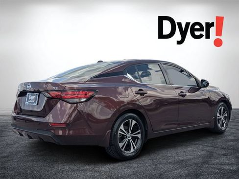 Used 2022 Nissan Sentra SV FWD image 3