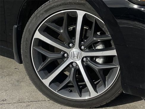 Certified 2024 Honda Civic Touring image 9