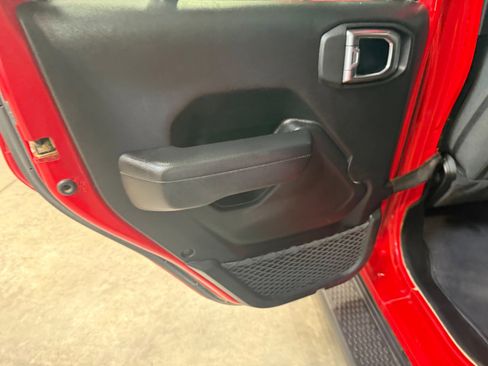 Used 2024 Jeep Wrangler Unlimited Sport w/ Convenience Group image 25