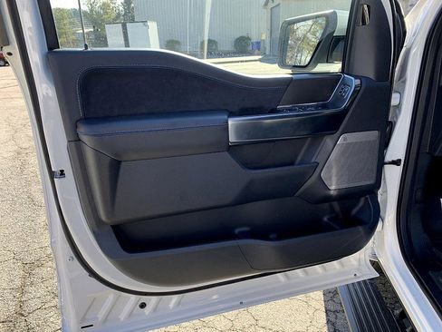 New 2025 Ford F150 Platinum w/ FX4 Off-Road Package image 9