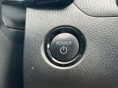 Used 2025 Toyota Camry SE FWD image 26