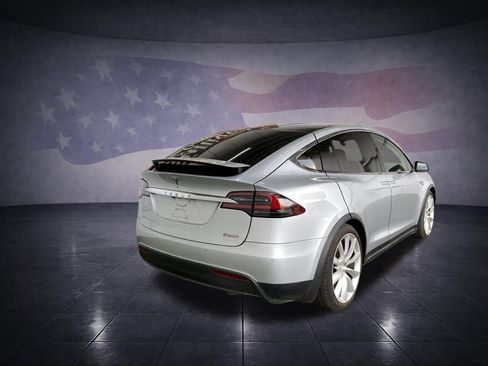Used 2016 Tesla Model X Performance image 5