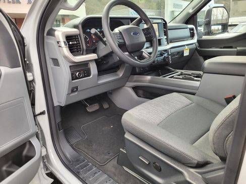New 2026 Ford F350 XLT w/ 360-Degree Camera Package AWD/4WD image 15