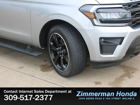 Used 2023 Ford Expedition Limited AWD/4WD image 21