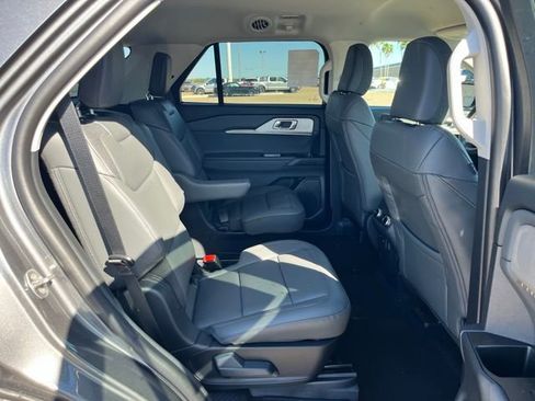 New 2026 Ford Explorer Active w/ Active Comfort Package RWD image 20