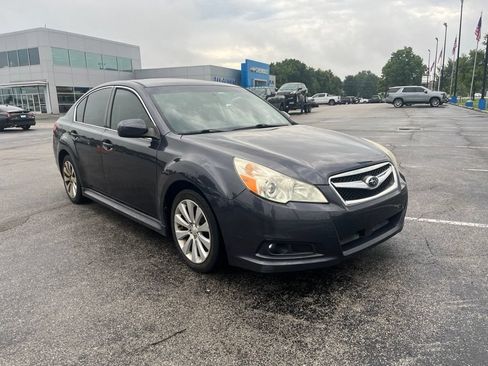 Used 2010 Subaru Legacy 2.5i Limited AWD/4WD image 2