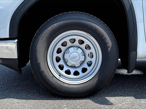 Used 2025 GMC Sierra 1500 Pro w/ Pro Value Package image 35