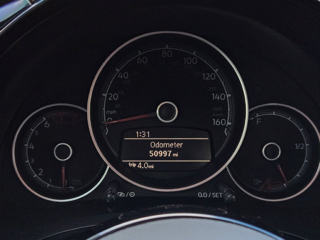 Used 2018 Volkswagen Beetle 2.0T S FWD image 21