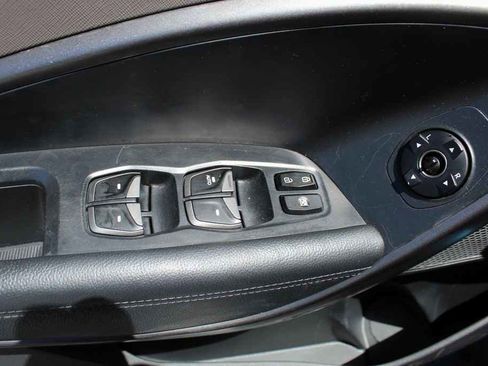 Used 2014 Hyundai Santa Fe Sport w/ Technology Package 14 FWD image 13