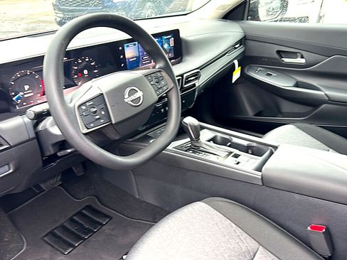 New 2026 Nissan Sentra SV w/ Floor Mat Package FWD image 9