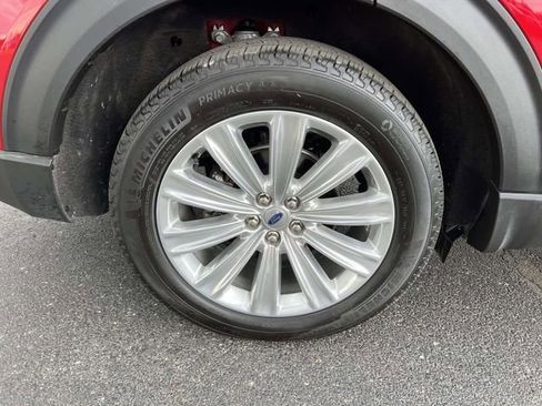 Used 2025 Ford Explorer Platinum w/ LUX Leather Package image 11