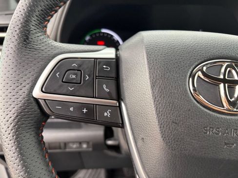 Used 2023 Toyota Sienna XSE w/ XSE Plus Package AWD/4WD image 28