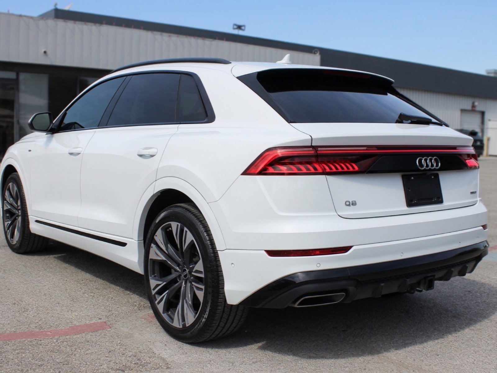Used 2026 Audi Q8 Premium Plus w/ Premium Plus Package AWD/4WD image 4