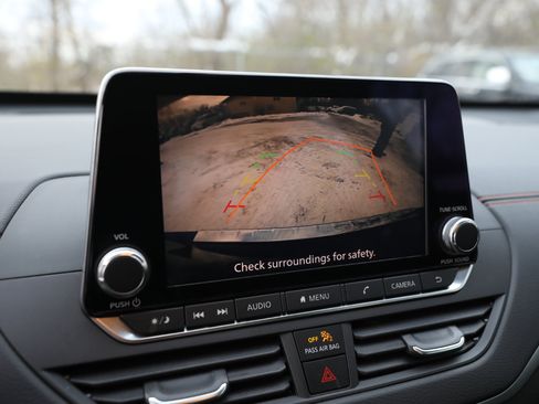 Used 2019 Nissan Altima 2.0 SR image 20