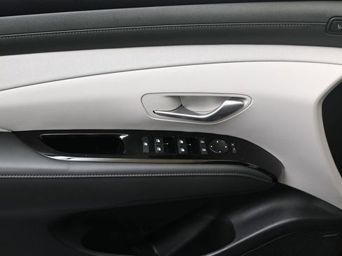 Certified 2025 Hyundai Tucson Limited AWD/4WD image 20