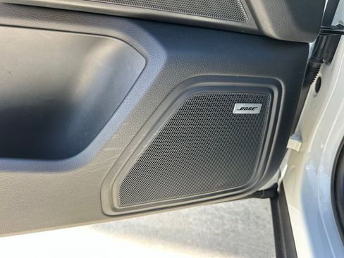 Certified 2023 Porsche Macan AWD/4WD image 22