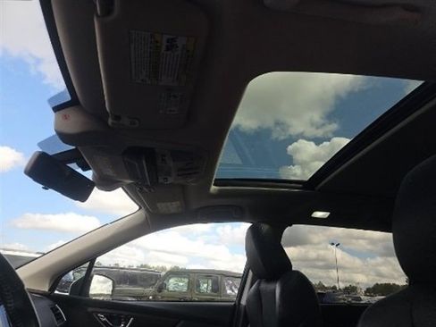 Used 2021 Subaru Ascent Touring w/ Popular Package #2A image 4