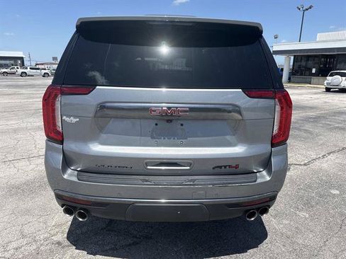 Used 2023 GMC Yukon XL AT4 AWD/4WD image 5
