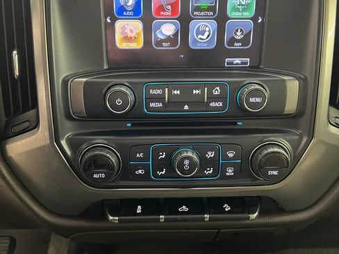 Used 2018 Chevrolet Silverado 1500 LT w/ Texas Edition AWD/4WD image 11