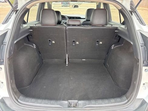 Used 2019 Nissan Kicks SR w/ SR Premium Package image 6