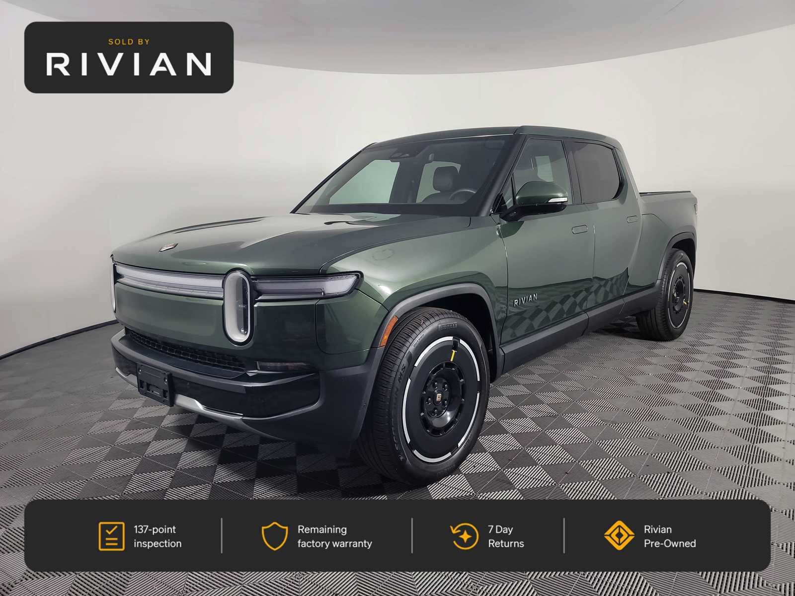 Used 2025 Rivian R1T Adventure Dual AWD/4WD image 1