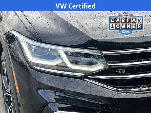 Certified 2023 Volkswagen Tiguan SEL R-Line image 9