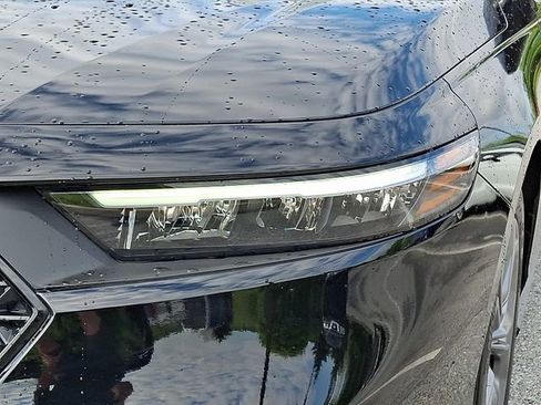 Used 2024 Honda Accord EX image 9