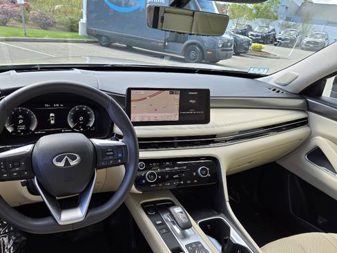 Certified 2023 INFINITI QX60 Luxe w/ Vision Package AWD/4WD image 11