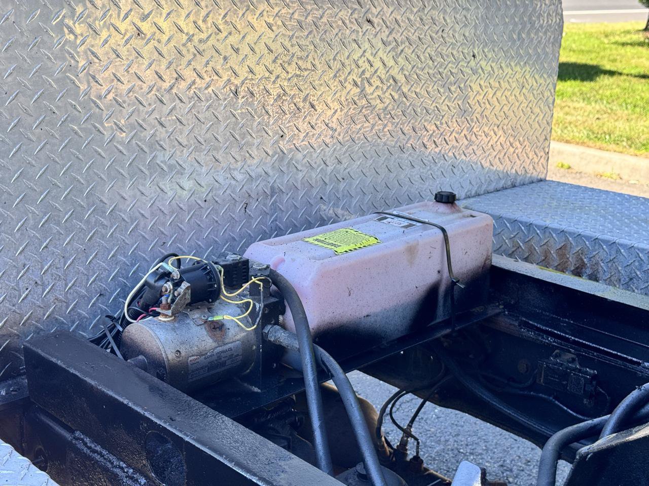 Used 2018 Ford F550 4x4 Regular Cab Super Duty image 14