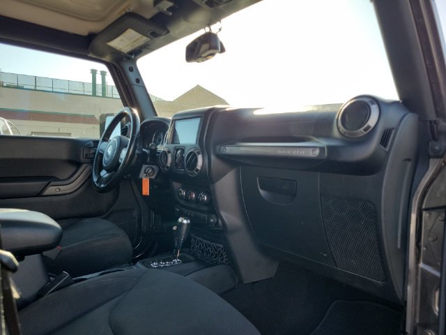 Used 2016 Jeep Wrangler Unlimited Sport w/ Quick Order Package 24S AWD/4WD image 29