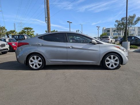 Used 2012 Hyundai Elantra Limited image 9