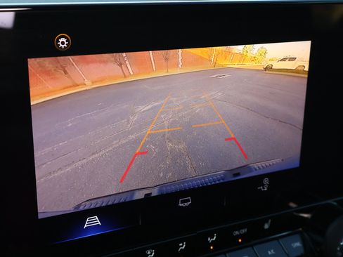 Used 2023 Chevrolet Colorado Z71 w/ Z71 Convenience Package 2 image 20