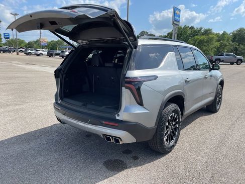 Used 2025 Chevrolet Traverse Z71 image 33