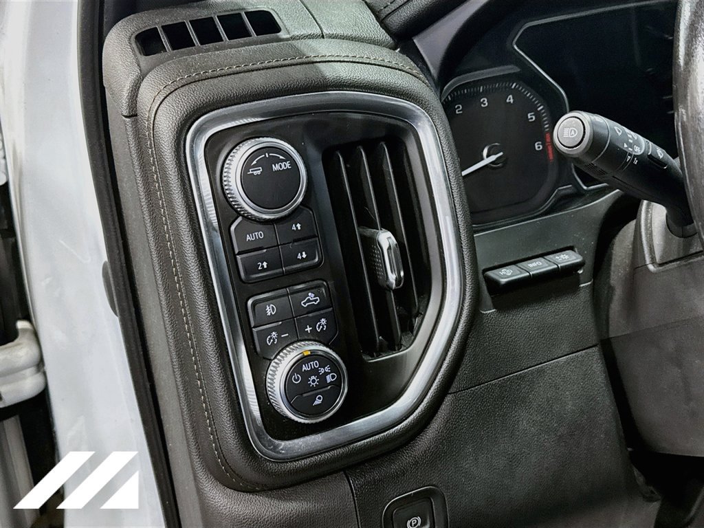 Used 2020 GMC Sierra 1500 AT4 w/ AT4 Premium Package AWD/4WD image 10