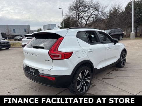 Certified 2023 Volvo XC40 B5 Plus w/ Driver Assist Package image 5