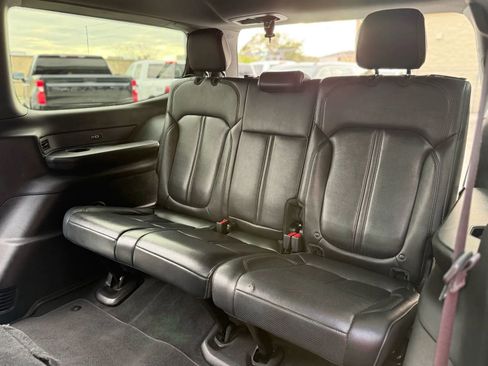 Used 2022 Jeep Wagoneer Series II image 32