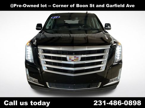 Used 2015 Cadillac Escalade ESV Luxury AWD/4WD image 8